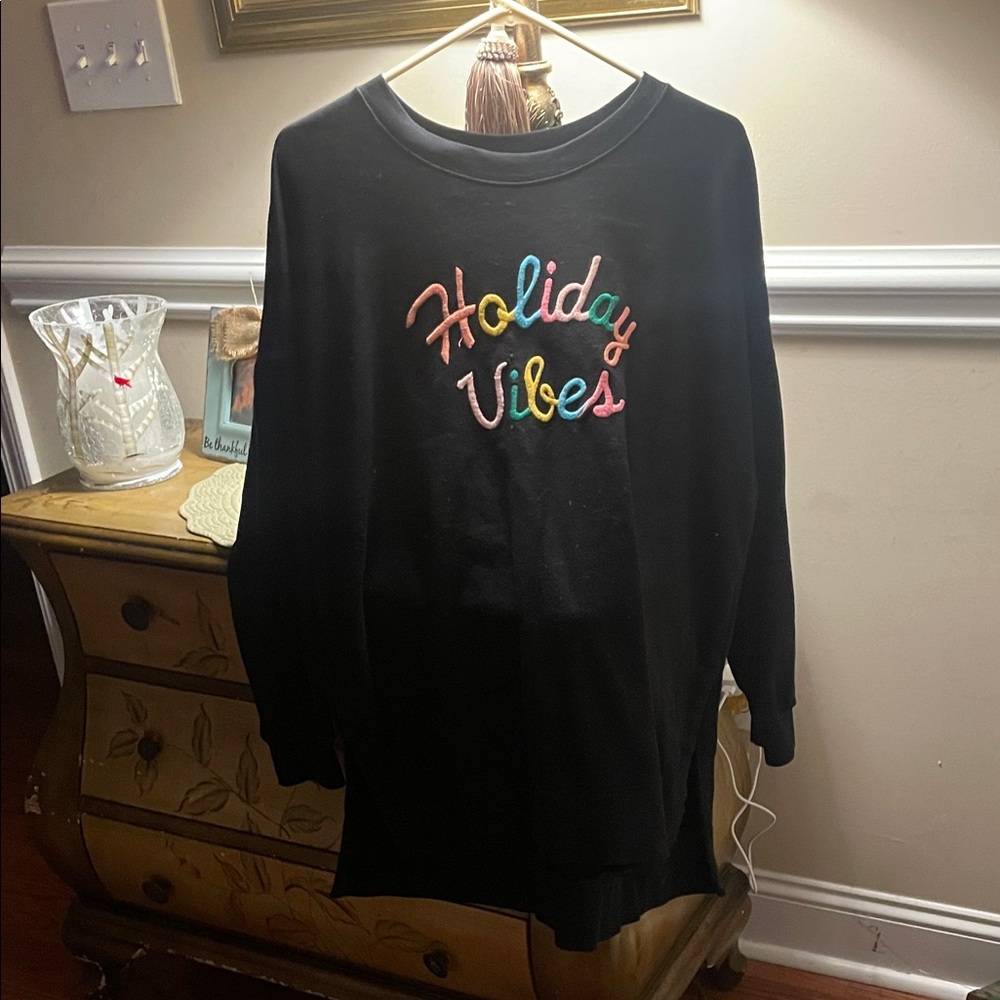 Black 'Holiday Vibes' Sweatshirt - Picture 3 of 4